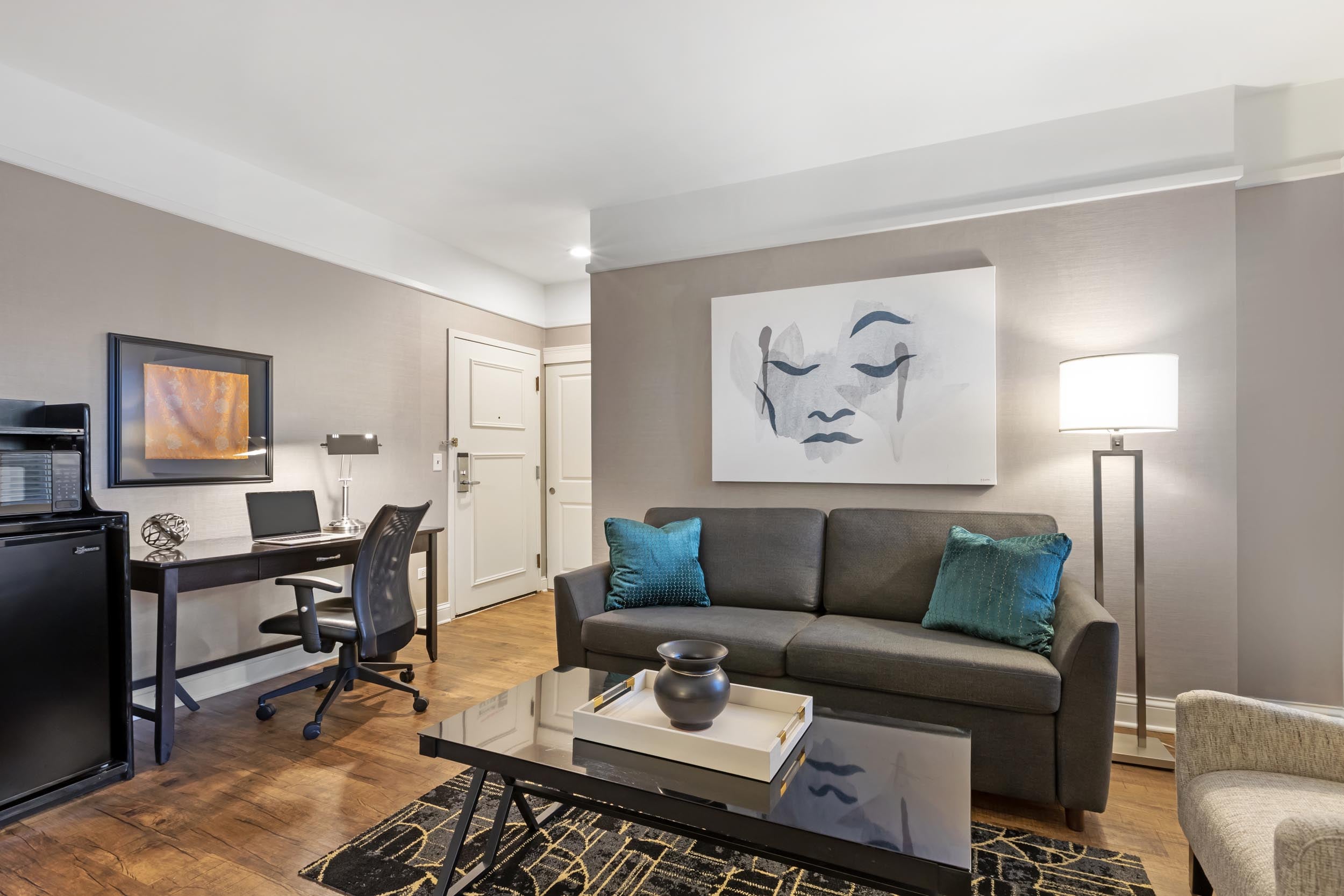 מלון Best Western Plus Hawthorne Terrace